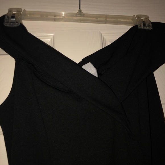 Black Mermaid Gown - Picture 11 of 14